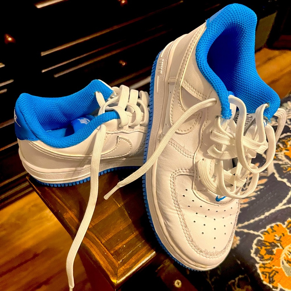 Kids unisex can be boy or girl shoe